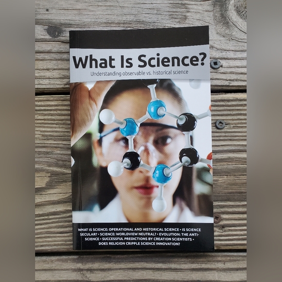 📚 A Pocket Guide To... What Is Science? - Picture 1 of 3